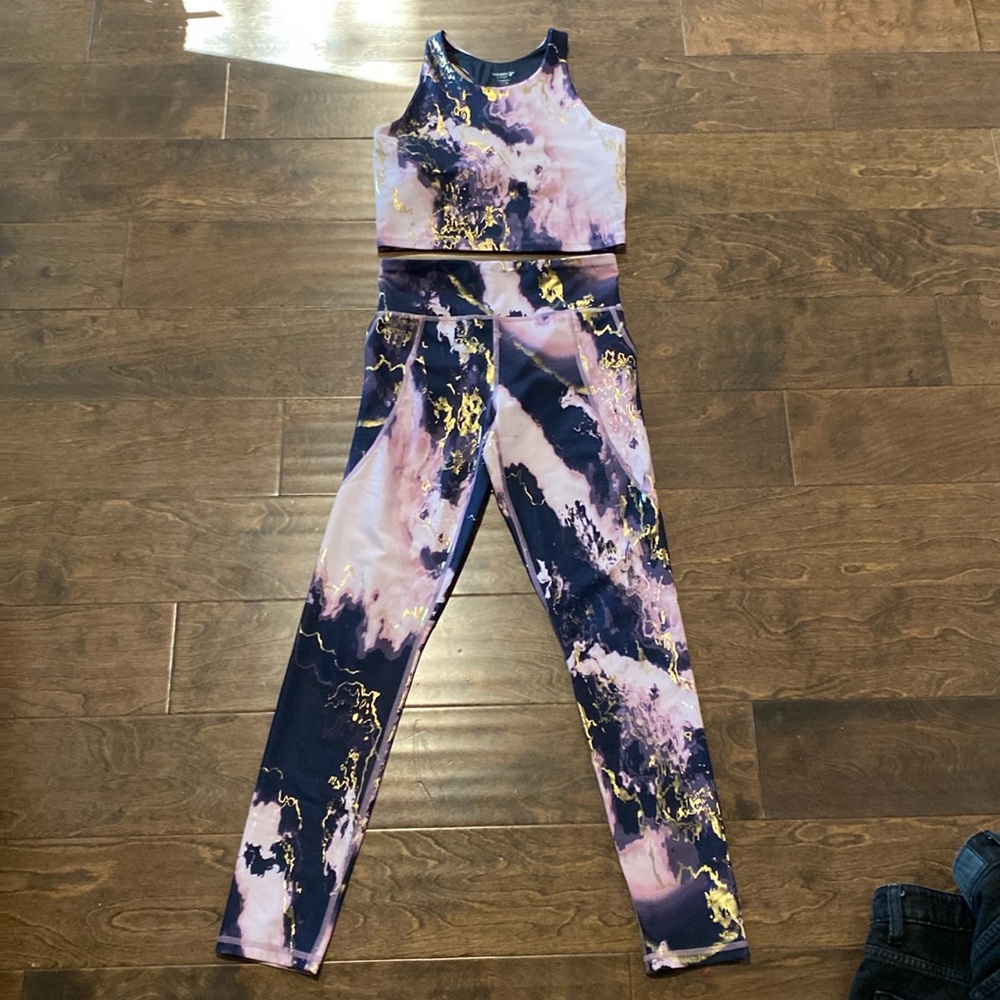 Old Navy work out set